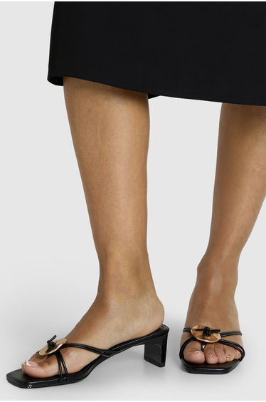 Strappy Hardware Detail Toe Post Mules - black