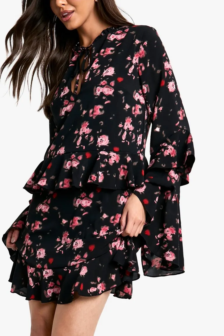 Floral Printed Long Sleeve Keyhole Detail Skater Dress - black - 3