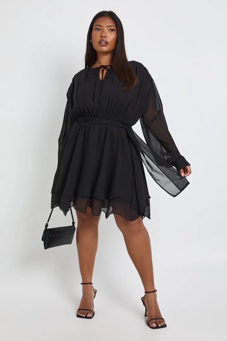 Plus Chiffon Long Sleeve Skater Dress - black Boohoo Black : Dresses : VogaCloset Oman Plus Chiffon Long Sleeve Skater Dress - black Boohoo Black : Dresses : VogaCloset Oman