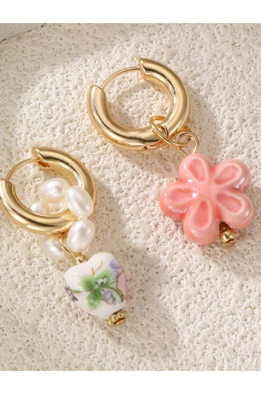 Heart-Shaped Flower Detail Hoop Earrings