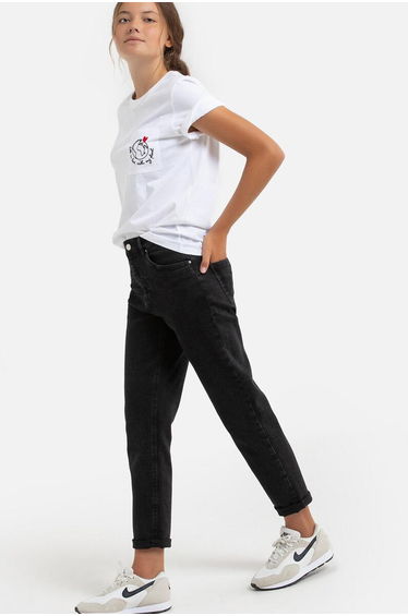 Mid Rise Mom Jeans