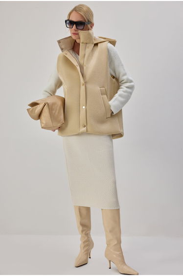 HOODED PUFFY VEST