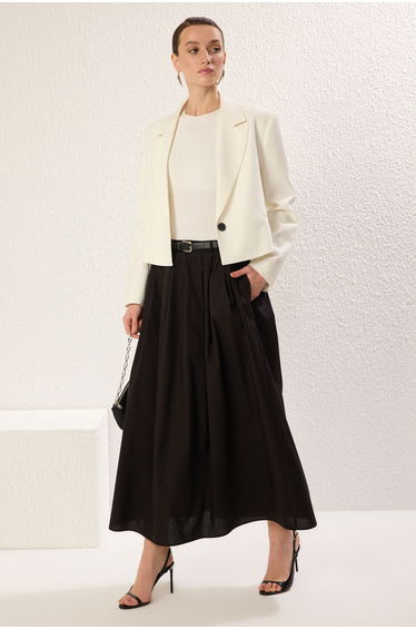 Black Pleated Belted Woven Skirt