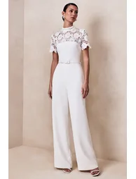 جمبسوت بتداخل دانتيل بياقة عالية - أبيض - 3