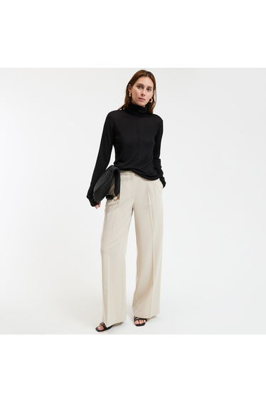 Fine Knit Turtleneck Jumper/Sweater