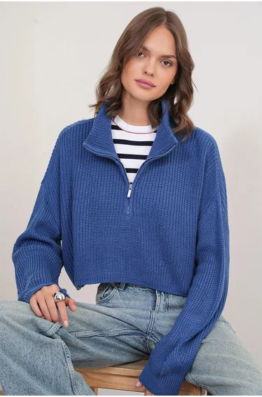 سويتر بأكمام طويلة بسحاب