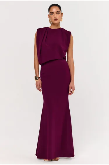 فستان ماكسي بثنيات بياقة عالية - أحمر