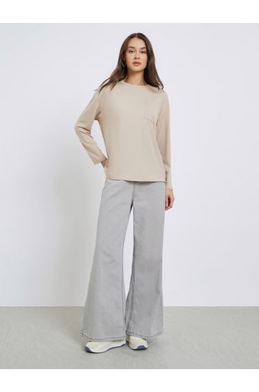 Solid Front Pocket Oversize T-Shirt