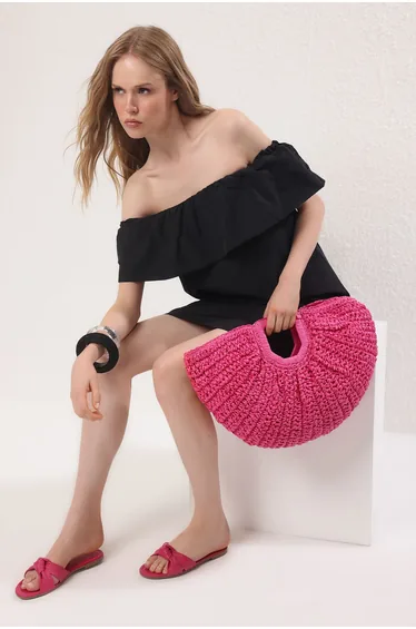 حقيبة يد ترينديول باللون الزهري