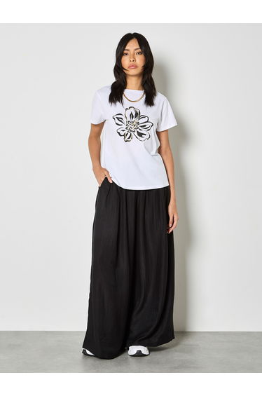 Gold Foil Flower Graphic T-Shirt