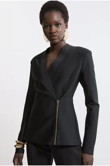 جاكيت محبوك طويل بنمط شرائح بسحاب جانبي