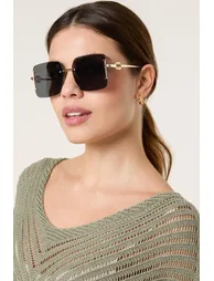 نظارة شمسية بلو فانيلا باللون الأسود