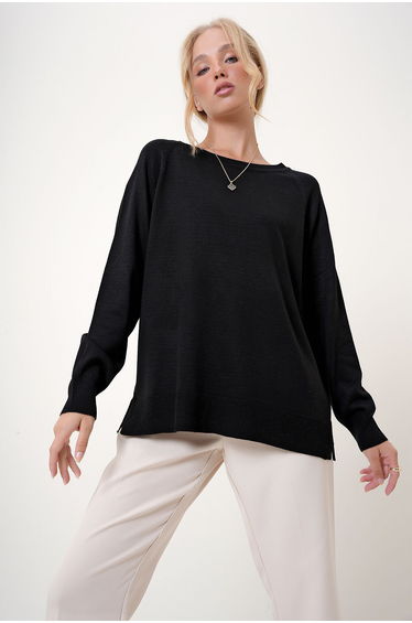 Women's Black Boat Neck Side Slit Flowy Knitwear Blouse