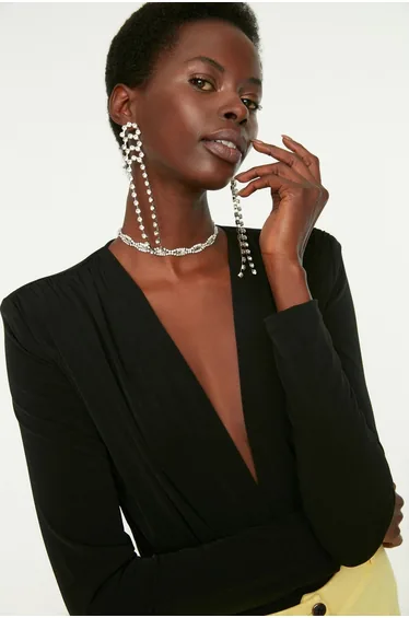 بودي سوت لون أسود 