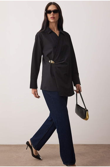 Black regular terrycotton plain woven hijab shirt with large metal button detail