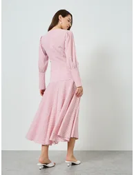 فستان ميدي بأساور بأزرار بطبعة كاروهات - زهري - 4