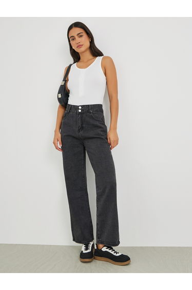 Mid Rise Straight Fit Jeans