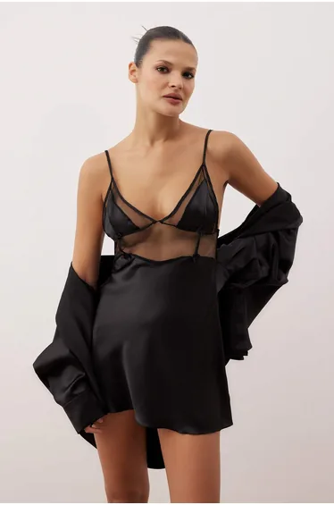 لانجري ترينديول باللون الأسود