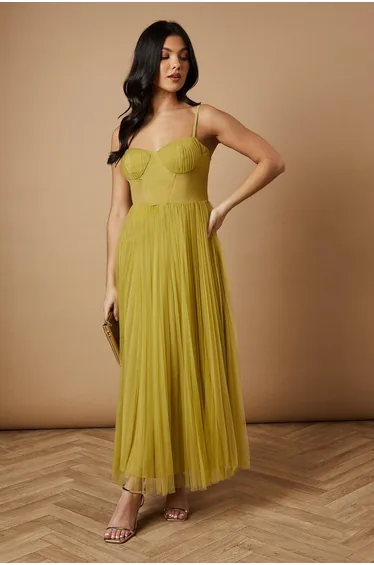 فستان ماكسي بتفصيلة كورسية 