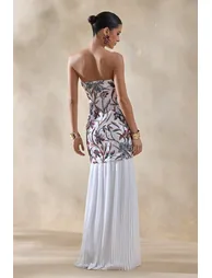 فستان ماكسي ميش مزين بأحجار بخصر منسدل بتصميم لف بياقة بأكتاف مكشوفة - كريمي - 1