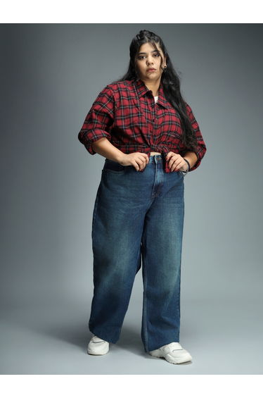 Plus Light Fade Relaxed Fit Jeans with Pockets