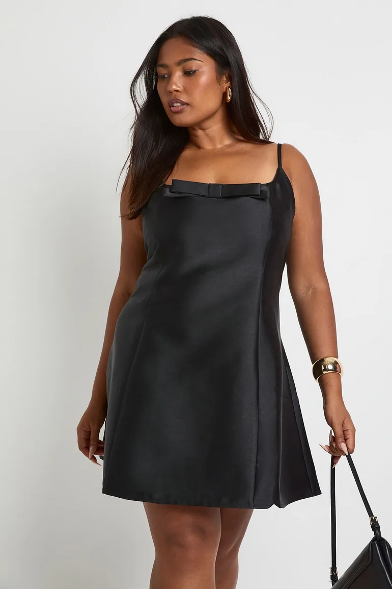 Plus Strappy Bow Front Shift Dress - black - 1