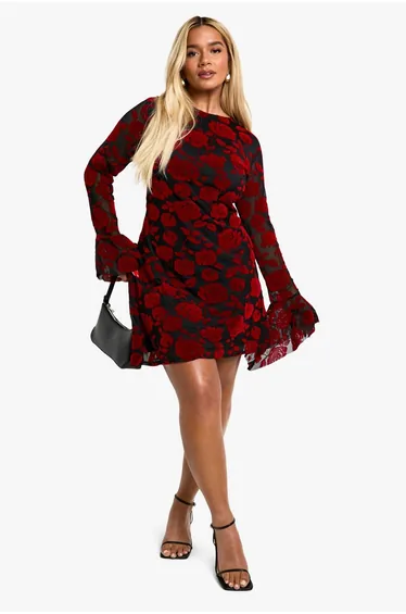 Plus Devore Flared Sleeve Shift Dress - red