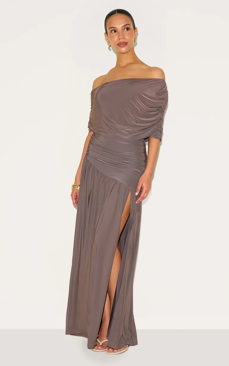 Petite Taupe Double Layer Slinky Bardot One Shoulder Ruched Maxi Dress  Prettylittlething : Dresses : VogaCloset Oman