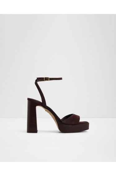 Lothon / Heeled Sandals