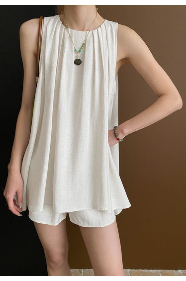 Pleats Sleeveless Top and Shorts Set in Ivory
