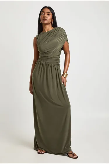 فستان بوهو أخضر ماكسي بقصة مستقيمة