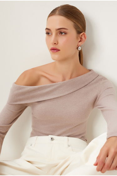 Women's Beige One Shoulder Knitted Soft Sweater