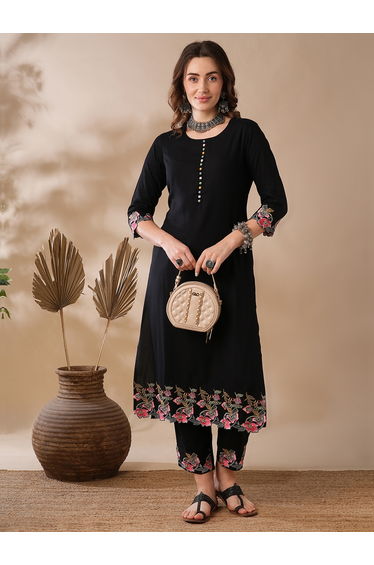Buttoned Floral Scalloped Hem Kurta and Elasticated Pants Set