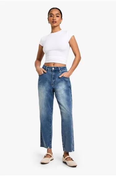 The Petite Mom Jean - vintage wash