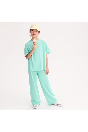 Oversized Short Sleeve T-Shirt with Crew Neck and Embroidery Detail