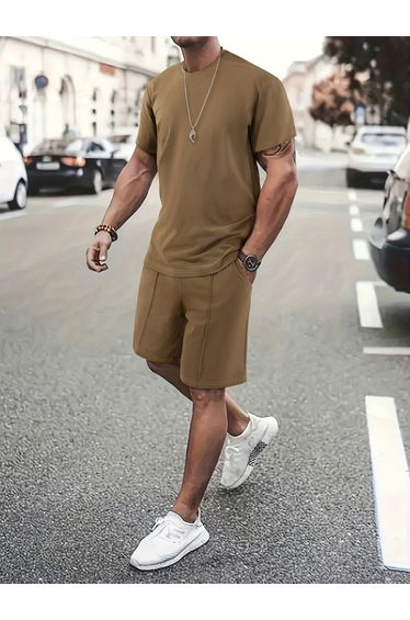 Men Solid Short Sleeve T-Shirt and Shorts Co-Ords