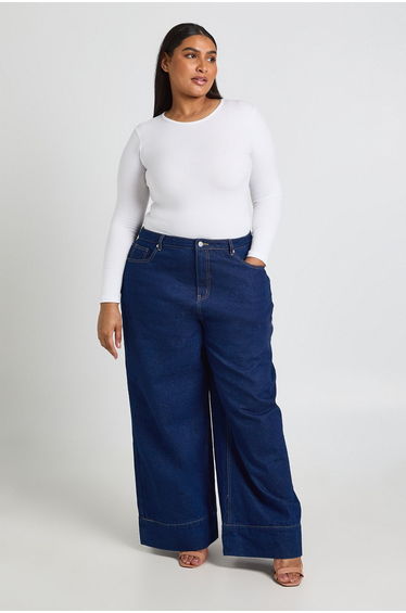 Plus Basic Long Sleeve Crew Neck Bodysuit - white