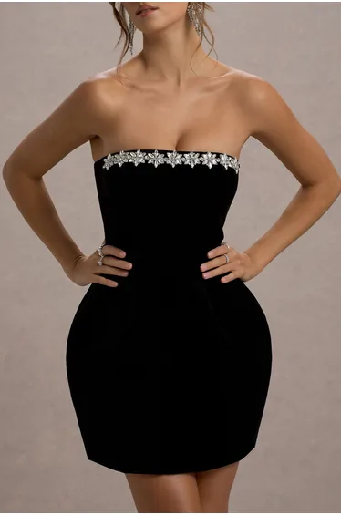 فستان قصير مخمل بأكتاف مكشوفة مزين بأحجار - أسود