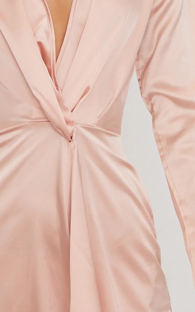 فستان ساتان بتصميم لف وأكمام طويلة - بيج - 4