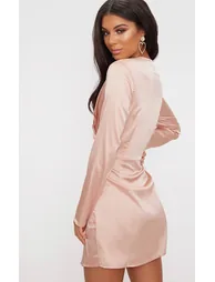 فستان ساتان بتصميم لف وأكمام طويلة - بيج - 2