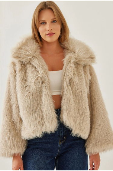 LUCCI Patterned Short Faux Fur Coat with Shawl Collar
