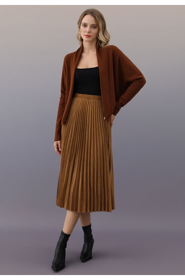 Retro-Inspired Suede Pleated Midi Skirt in Camel