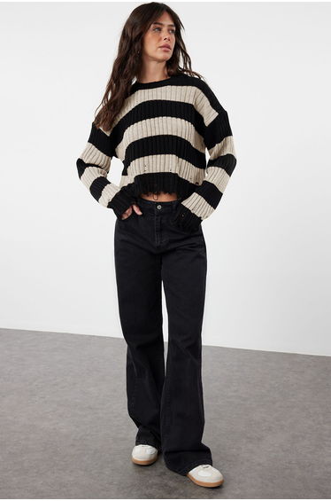 Black Crop Wide Fit Knitwear Sweater