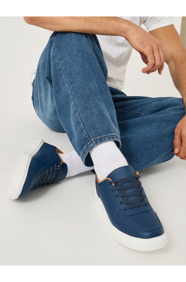 Low Heel Platform Sole Lace Up Sneakers