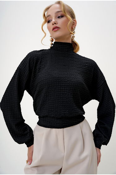 Women's Black Half Turtleneck Seersucker Fabric Crop Blouse
