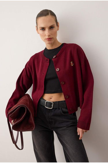 Burgundy crew neck knit cardigan with teddy bear embroidery