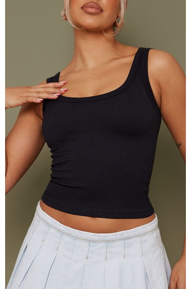 Black Contour Rib Scoop Vest