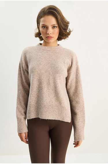 LUCCI Thick Oversized Crew Neck Knit Sweater