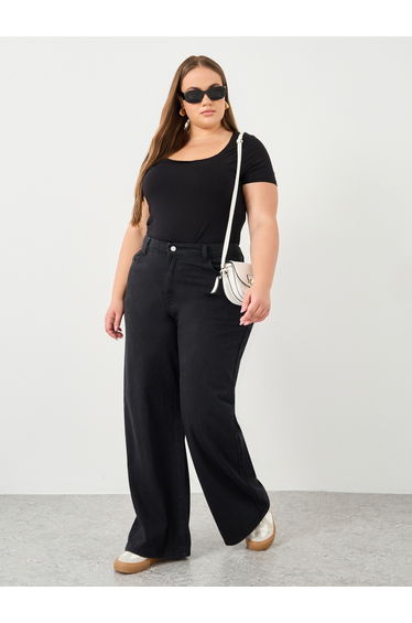 Plus High Rise Loose Fit Jeans