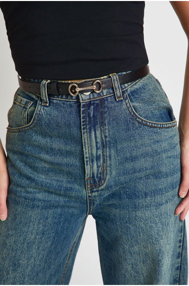 T-Bar Skinny Belt - black